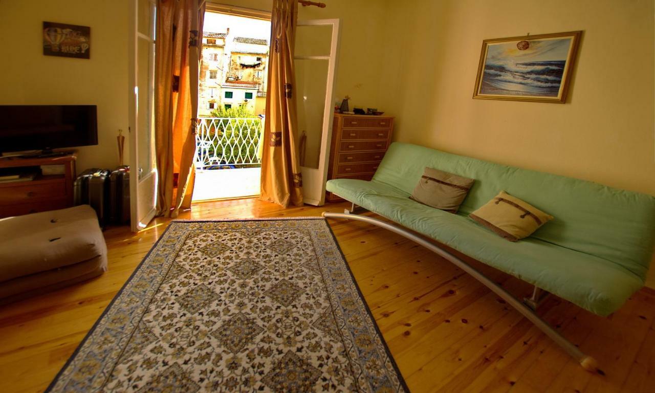 Appartement At The Heart Of Old Town à Corfu  Extérieur photo